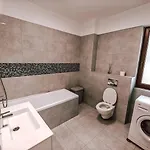 Apartmán Luminia With Garden, Self Check In