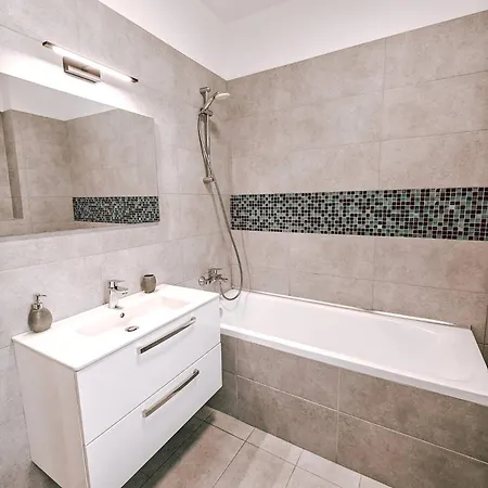 Luminia Apartment *
