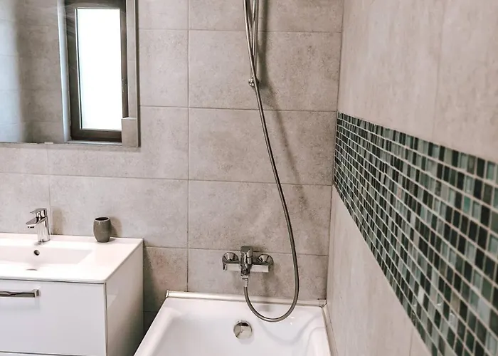 Luminia With Garden * Kaloşvar