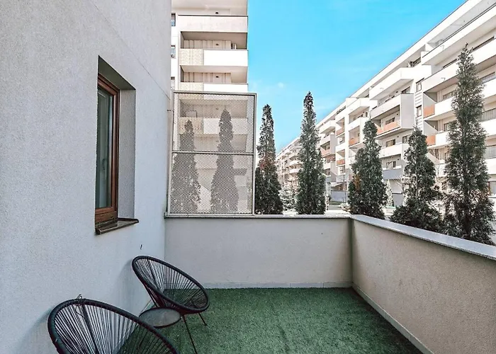 Luminia With Garden Daire Kaloşvar